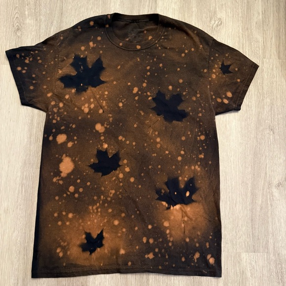 NEW Hand Dyed Black & Orange Maple Leaf Reverse Tie-Dye Bleach-Dyed T-Shirt MeD - Picture 3 of 5